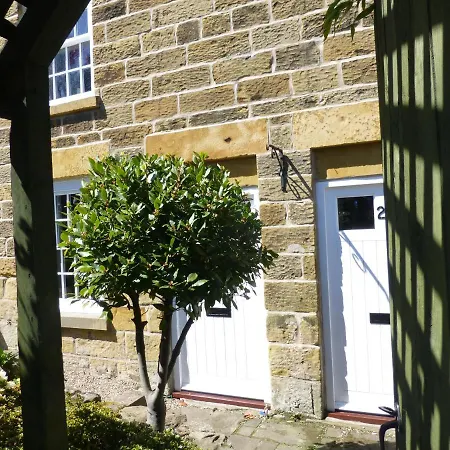 1 Church Cottages بيت للعطل سكرابورو